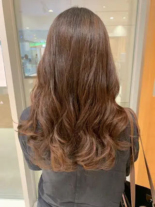 ロング パーマ 下川 由貴のヘアスタイル