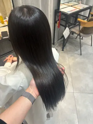 ミディアム view osaka / annaのヘアスタイル