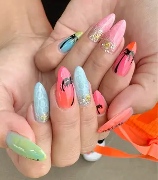 ネイル 新山 聖のネイルデザイン