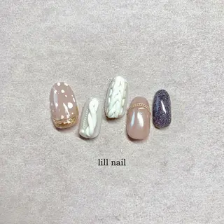 ミディアム pllia beautyのネイルデザイン