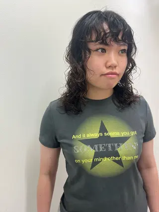 ミディアム パーマ 松村 澪里のヘアスタイル