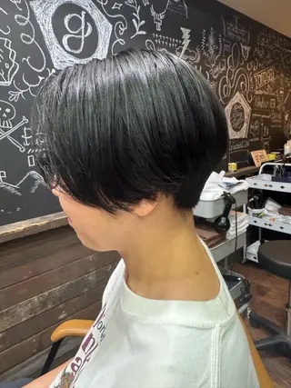ショート タン ユカのヘアスタイル