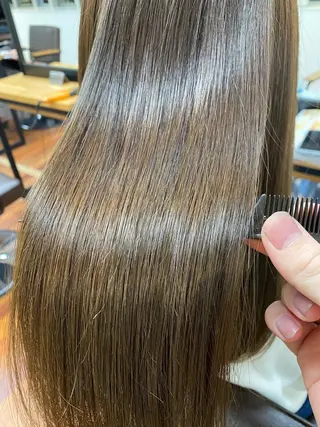 ロング GRANLUSSO 岡山駅前 ビックカメラ5階所属・岡本 智次のヘアスタイル