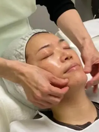 ノエビアビューティスタジオブランフェ所属・堀田 智子のエステ・リラクイメージ