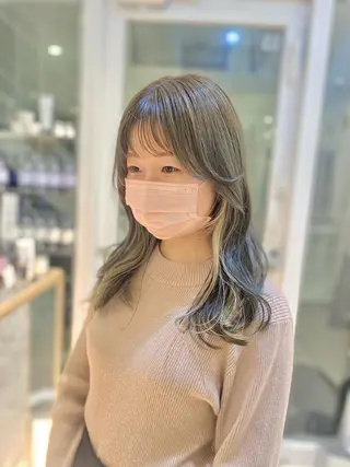 ロング カラー ヘアアレンジ 赤み消しグレージュ 🫒ｒｅｏｎのヘアスタイル