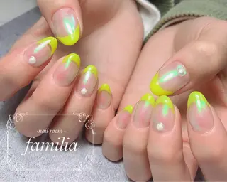 ネイル -nailroom- familiaのネイルデザイン