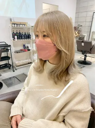 セミロング カラー 新海 芳樹のヘアスタイル