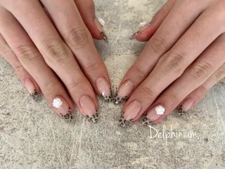 ネイル 岡本 友恵のネイルデザイン