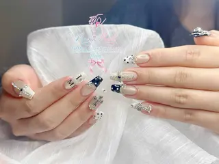 ミディアム 79Linanailnamba所属・Linanail Nambaのネイルデザイン