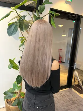 ロング カラー ハイトーンカラ ー/小川のヘアスタイル