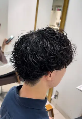 メンズ SALOWIN渋谷caldo店B1所属・岐津公太 メンズ縮毛矯正のプロのヘアスタイル