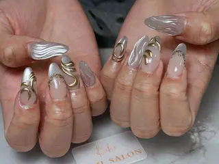 ネイル 💕鈴木ユリ パラジェル/オフ無料のネイルデザイン