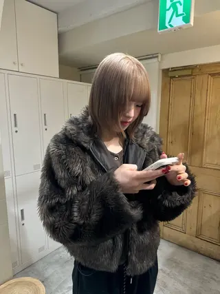 カラー 中澤 眸乃のヘアスタイル