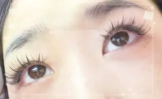 ネイル AngelChris ビューティーサロンのネイルデザイン