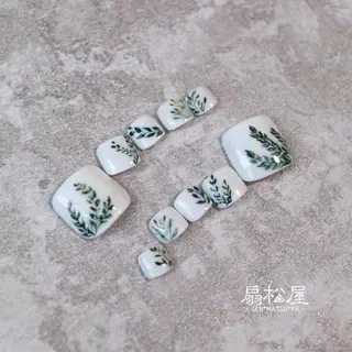 ネイル 扇松屋 marie.nのネイルデザイン