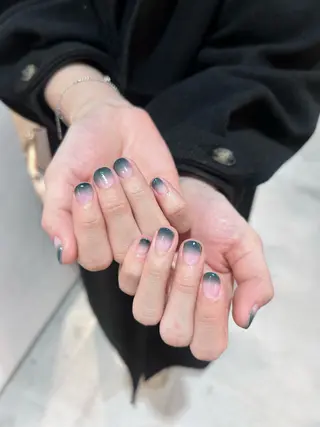 ネイル nail studio LÓE所属・Jr.nailist hinakoのネイルデザイン