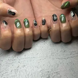 ネイル 𝐫𝐚𝐢 𝐧𝐚𝐢𝐥の眉毛・アイブロウイメージ