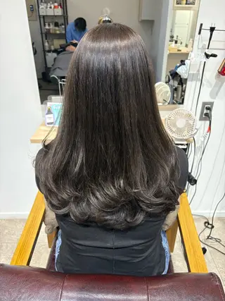 ロング 南雲 由麻のヘアスタイル