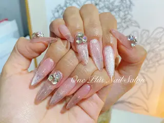 ネイル One Plus キキのネイルデザイン