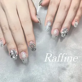 ネイル RAFFINE haru🦋🩵のネイルデザイン