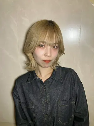 ミディアム FAVOR所属・坪井 真帆のヘアスタイル