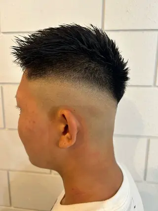 ショート メンズ 相澤 拳のヘアスタイル