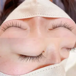 マツエク・マツパ 東 咲良のネイルデザイン