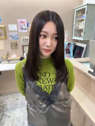 ミディアム カラー MIES amane(アマネ)のヘアスタイル