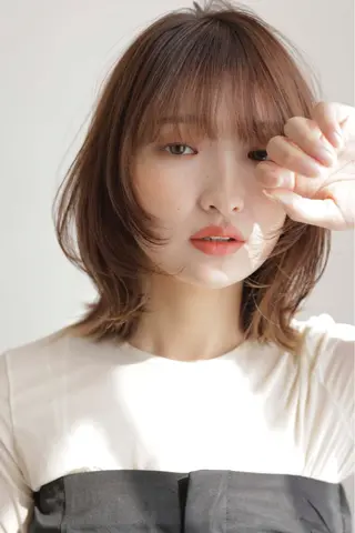 セミロング カラー 似合わせカット暖色 カラーhiyonaのヘアスタイル