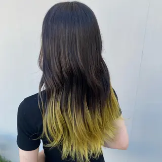 ロング カラー 惣木 菜穂のヘアスタイル