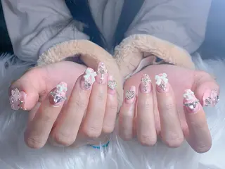 ネイル Neko nail所属・グエン ミンのネイルデザイン