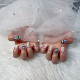 ネイル Nailsalon Lightsのネイルデザイン