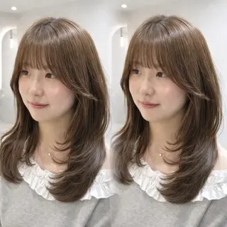 セミロング カラー ヘアアレンジ レイヤー♡透明感/ 艶カラー🦢こころのヘアスタイル