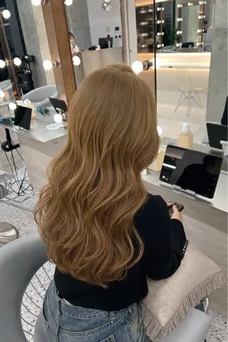 ロング カラー 博多ベージュ 🐻松井傑のヘアスタイル