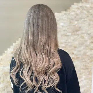 ロング エクステ×ハイトーン 🌈KEISUKEのヘアスタイル