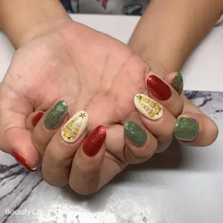 ネイル Guarendo錦糸町店所属・ガレンドウ 白澤 愛子のネイルデザイン