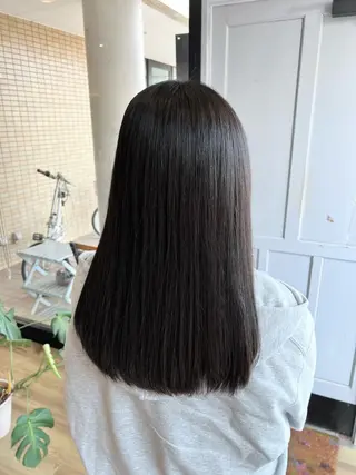 ロング カラー ツキダテ ユイのヘアスタイル