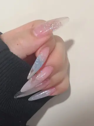 ネイル VIBLISS. ヴィブリスのネイルデザイン