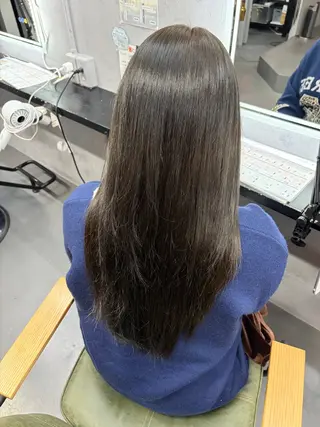 カラー やぶかみ りんのヘアスタイル
