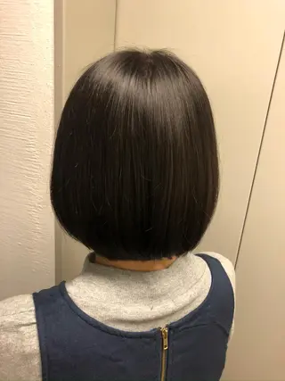 ミディアム 美髪/髪質改善 レイヤー/透けカラーのヘアスタイル