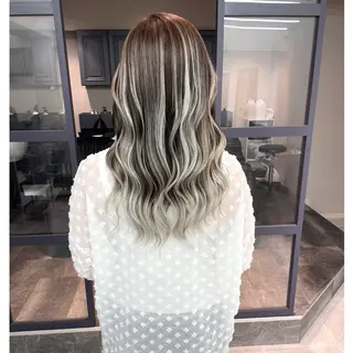 ロング カラー 奥山義進/大宮 /ダブルカラーのヘアスタイル