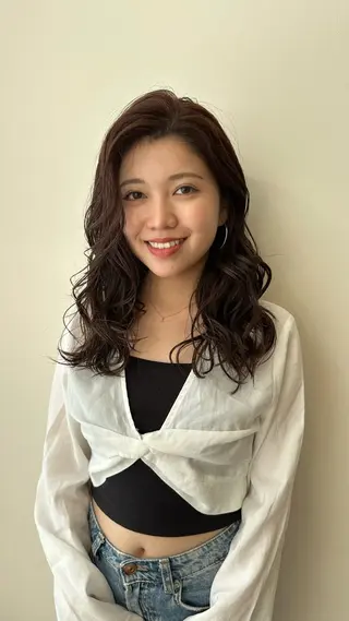 セミロング カラー パーマ 艶髪/ブリーチなし Wカラー🌺yuiのヘアスタイル