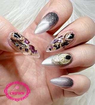 ネイル CROWN プライベートサロンのネイルデザイン