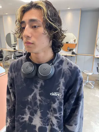 パーマ メンズ pole/apartment所属・💓パーマ，💗 レイヤーカットのヘアスタイル