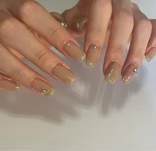 ネイル Nailsalon Olu所属・ネイリスト Nanaのネイルデザイン
