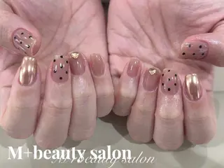 ネイル M+  Beauty Salonのネイルデザイン