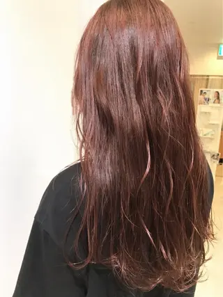 ロング カラー 由比藤理子 ブリーチカラー🌈のヘアスタイル