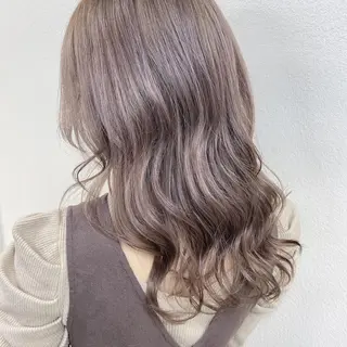 セミロング カラー 🥞ベージュ系カラー 【すずきりほ】🥞のヘアスタイル