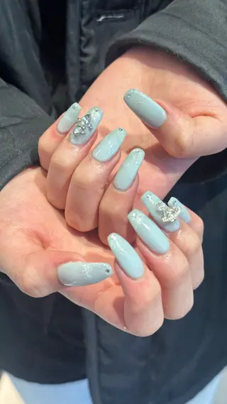 ネイル 🎀韓国レイヤー特化 🎀ベージュ/ミクのヘアスタイル