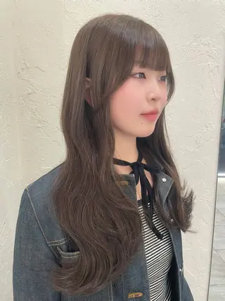 ロング lift by mag所属・ユナ ナチュラル／透明感のヘアスタイル